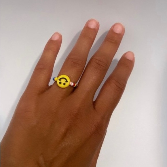 Y2K Inspired Smiley Face Glass Seed Bead Stretch Bracelet & Ring Set - Picture 8 of 9